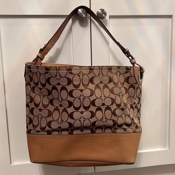 Coach brown monogram signature jacquard inner pocket Hobo bag - Picture 2 of 8